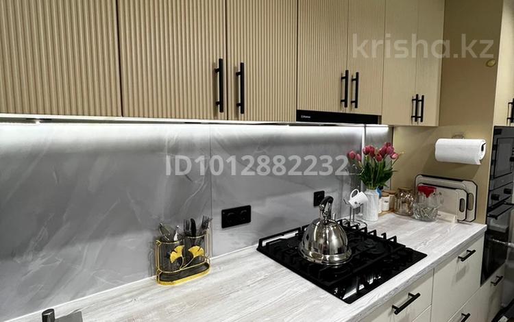 2-комнатная квартира · 50 м² · 4/5 этаж, мкр Айнабулак-3 116 за 41 млн ₸ в Алматы, Жетысуский р-н — фото 2