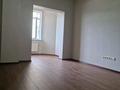 2-бөлмелі пәтер · 92 м² · 4/9 қабат, Богенбай батыра 279, бағасы: 68.9 млн ₸ в Алматы, Алмалинский р-н — фото 9