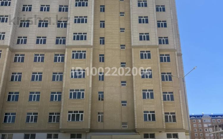 5-бөлмелі пәтер · 170 м² · 3/8 қабат, 20-й мкр 43, бағасы: 38 млн ₸ в Актау — фото 13