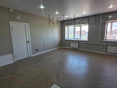 3-бөлмелі пәтер · 70.9 м² · 4/4 қабат, Нурмагамбетова 68, бағасы: 36 млн ₸ в Семее