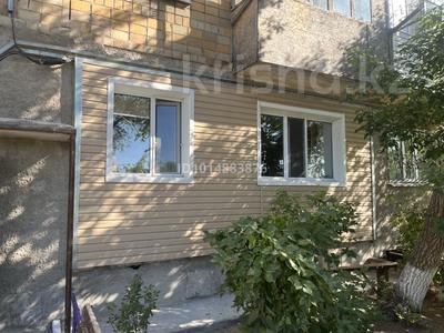 2-комнатная квартира · 43 м² · 1/5 этаж, Парковая — Возле первой школы за 6.7 млн ₸ в Шахтинске