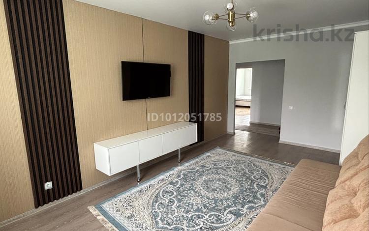 2-комнатная квартира · 64 м² · 7/9 этаж, ул. Квартал 1 2к2 за 250 000 〒 в Алматинской обл. — фото 22