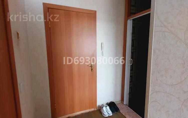 1-бөлмелі пәтер, 26 м², 9/10 қабат ай сайын, Кривенко 81, бағасы: 90 000 〒 в Павлодаре — фото 2