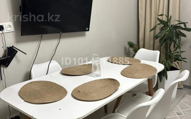 2-бөлмелі пәтер · 76 м² · 13/19 қабат, Брусиловского 167, бағасы: 400 000 ₸ в Алматы, Алмалинский р-н — фото 2