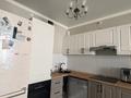 2-бөлмелі пәтер · 76 м² · 13/19 қабат, Брусиловского 167, бағасы: 400 000 ₸ в Алматы, Алмалинский р-н — фото 2