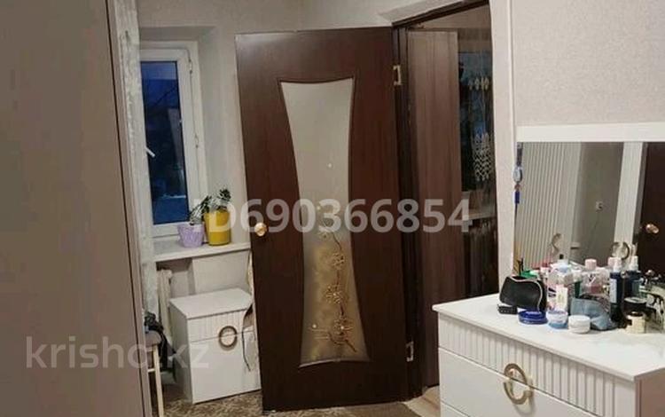 2-бөлмелі пәтер · 47 м² · 2/4 қабат, Архитектурная — Октябрьский отдел полиции, ЦОН, бағасы: 9 млн ₸ в Караганде — фото 2