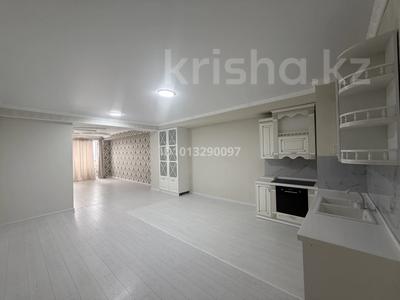 4-комнатная квартира · 156 м² · 3/12 этаж, мкр Мамыр-7, Шаляпина за 110 млн ₸ в Алматы, Ауэзовский р-н