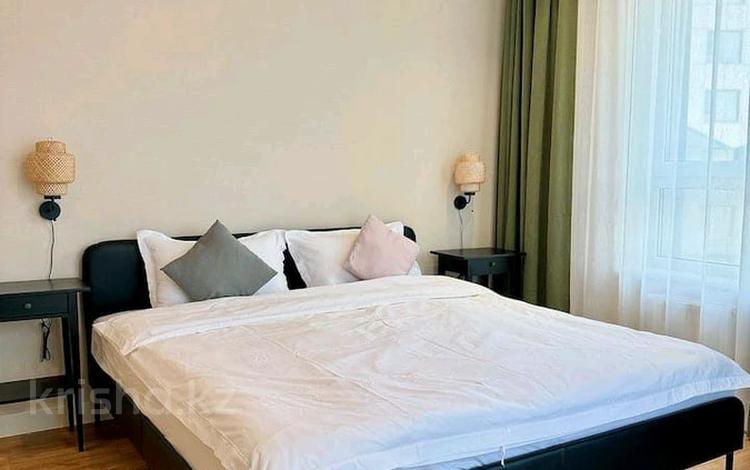 4-бөлмелі пәтер · 160 м² · 9/16 қабат, Самал -1 9/2, бағасы: 60 000 ₸ в Алматы, Жетысуский р-н — фото 2