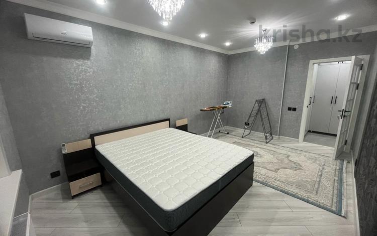 2-комнатная квартира · 42 м² · 9/12 этаж · помесячно, К. Толеметова 23 за 250 000 〒 в Шымкенте — фото 2