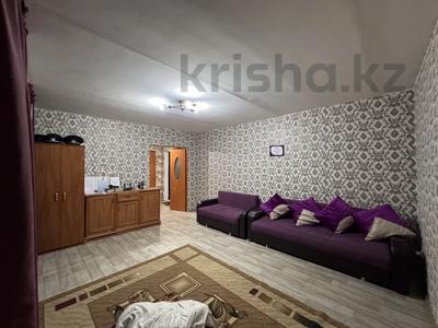1-комнатная квартира · 36 м² · 2/10 этаж, мкр Новый Город, Ермекова за 13.5 млн ₸ в Караганде, Казыбек би р-н