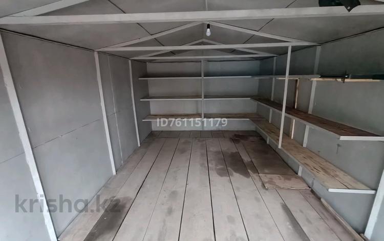 Гараж · 18 м² · Абылайхана — Рядом банный комплекс Алтай, бағасы: 65 000 ₸ в Астане, Алматы р-н — фото 2