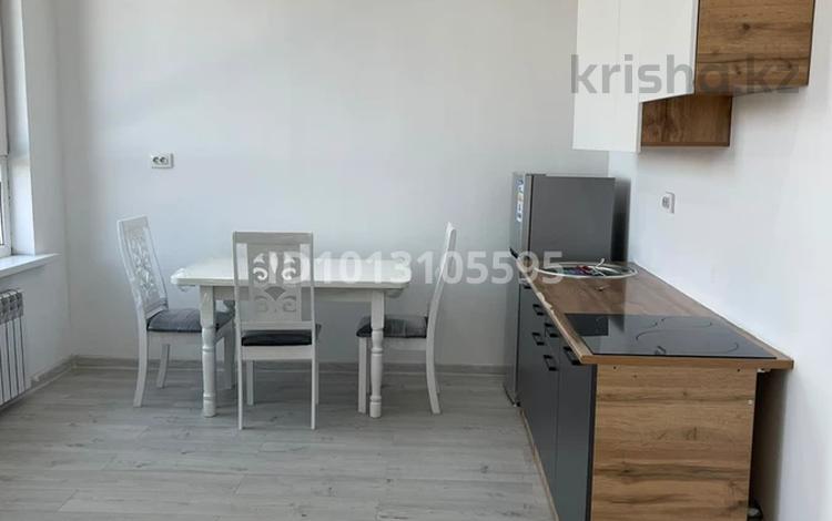 1-бөлмелі пәтер · 37 м² · 2/5 қабат, Көкқайнар ш/а., 20-й микрорайон, бағасы: 200 000 ₸ в Алматы, Алатауский р-н — фото 6