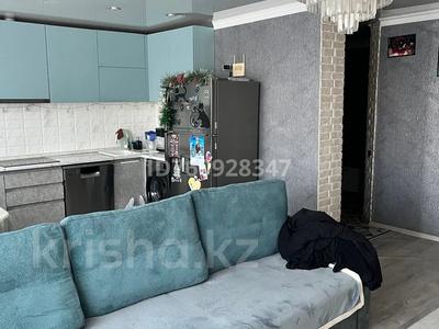 4-комнатная квартира · 85 м² · 9/16 этаж, Дулатова 145 за 45 млн 〒 в Семее