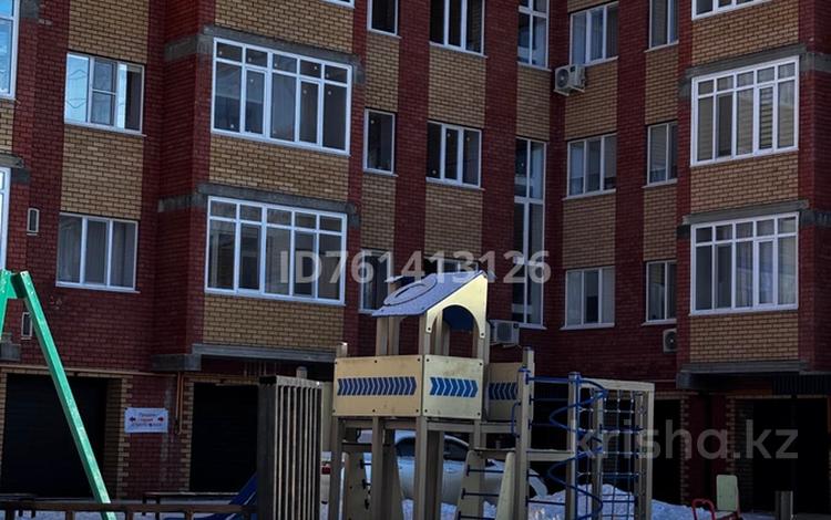 1-бөлмелі пәтер · 40 м² · 4/5 қабат, 10 мкр 22/1, бағасы: 19 млн ₸ в Аксае — фото 2