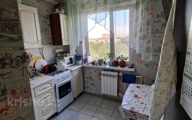 3-комнатная квартира · 58 м² · 5/5 этаж, мкр 5, абая за 12.9 млн ₸ в Актобе — фото 2