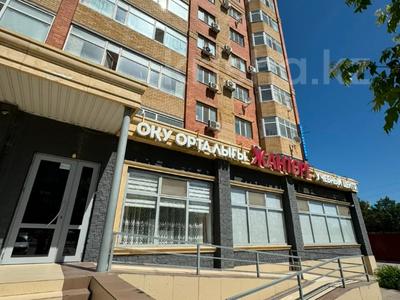 Еркін, кеңселер, дүкендер мен бутиктер, қоймалар, сұлулық салондары, медорталықтар мен дәріханалар, білім орталықтары, ойын-сауық · 402 м², бағасы: 138 млн ₸ в Актобе, мкр. Алтын орда