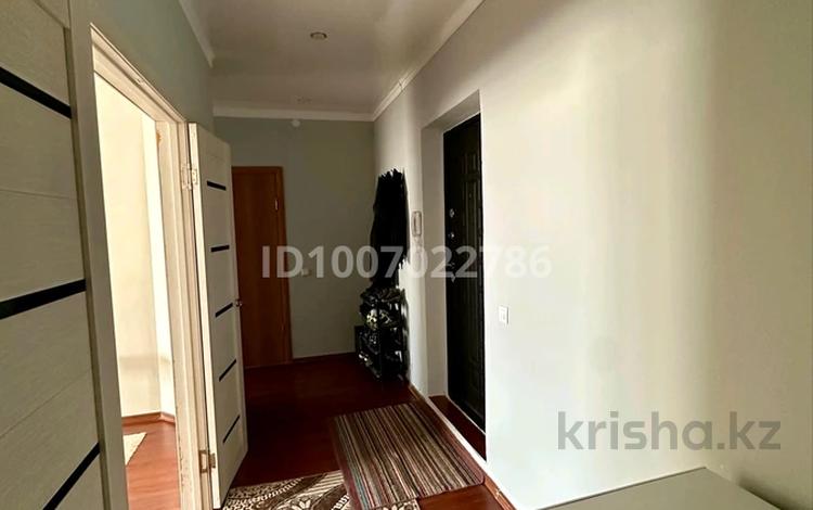 2-бөлмелі пәтер · 70 м² · 4/9 қабат, Майкудук, Майкудук, мкр Голубые пруды 12/2, бағасы: 190 000 ₸ в Караганде, Алихана Бокейханова р-н — фото 2
