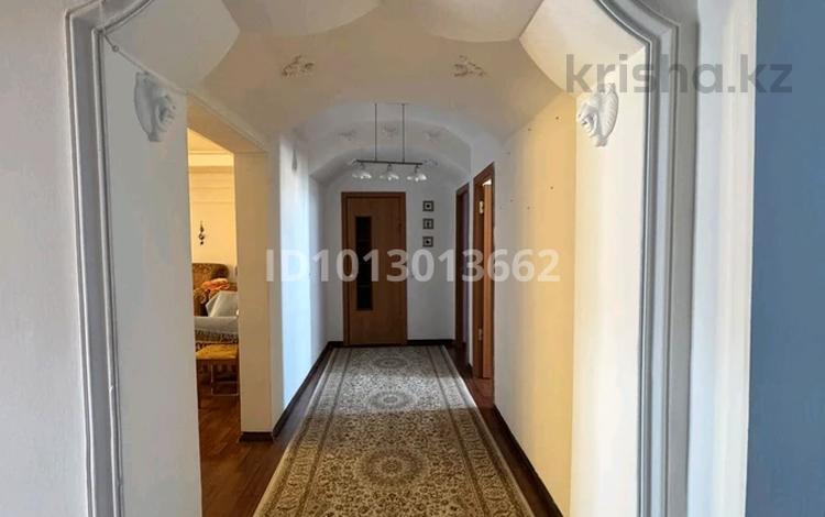 4-бөлмелі пәтер · 90 м² · 3/5 қабат, Проспект Тауелсыздык 1 — находится возле Белла Виста, бағасы: 30 млн ₸ в  — фото 2