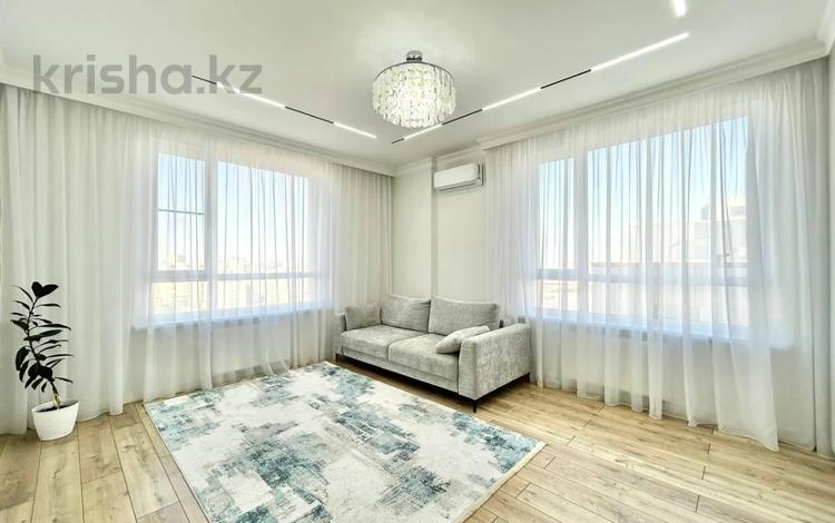 3-комнатная квартира · 70 м² · 13/18 этаж, Байтурсынова за 41 млн 〒 в Астане — фото 2