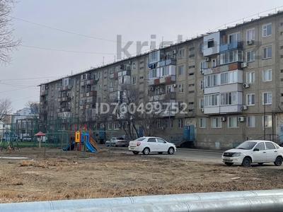 Пәтерлер в Атырауской обл.: 2-бөлмелі пәтер · 44.6 м² · 3/5 қабат, Привокзальный 51а, бағасы: 14.5 млн 〒 2-бөлмелі пәтер · 44.6 м² · 3/5 қабат, Привокзальный 51а, бағасы: 14.5 млн 〒 в Атырау, мкр Привокзальный-3А