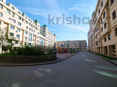 4-комнатная квартира · 223 м² · 7/8 этаж, Кабанбай Батыра 13 за 115 млн ₸ в Астане, Нура р-н