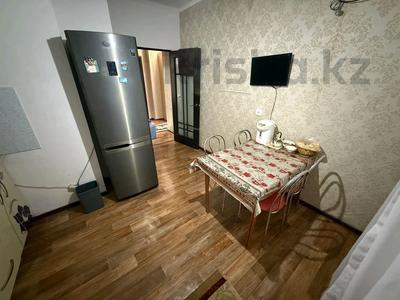 2-бөлмелі пәтер · 65 м² · 4/5 қабат, Сырым-Датова 35Б, бағасы: 165 000 〒 в Атырау