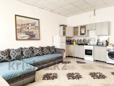 2 комнаты, 190 м², Кокорай 8 за 35 000 〒 в Астане