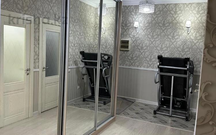 3-комнатная квартира · 100.3 м² · 12/14 этаж, мкр 11 за 40 млн ₸ в Актобе — фото 2