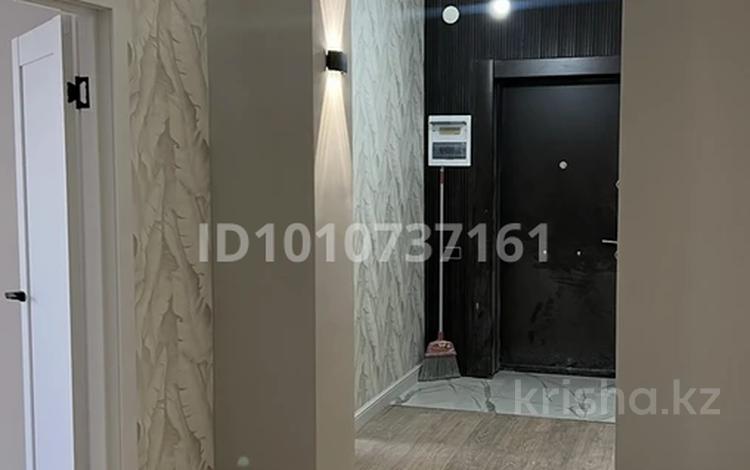 3-бөлмелі пәтер · 99.8 м² · 5/8 қабат, Нұрсая ш/а., Абулхаир хана 70, бағасы: 60 млн ₸ в Атырау, мкр Нурсая — фото 3