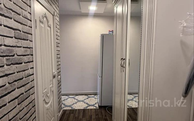 2-комнатная квартира · 55 м² · 2/14 этаж, мкр Акбулак, 1-я улица за 37.5 млн ₸ в Алматы, Алатауский р-н — фото 2