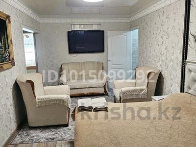 3-комнатная квартира · 63 м², Айбергенова 1а за 20 000 ₸ в Шымкенте