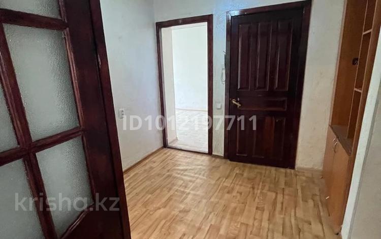 3-бөлмелі пәтер · 68 м² · 4/5 қабат, 3 мкр 28 а, бағасы: 26 млн ₸ в Конаеве — фото 2