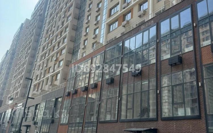 2-комнатная квартира, 56 м², 11 этаж, Жандосова 94А за 36.3 млн 〒 в Алматы, Бостандыкский р-н — фото 2
