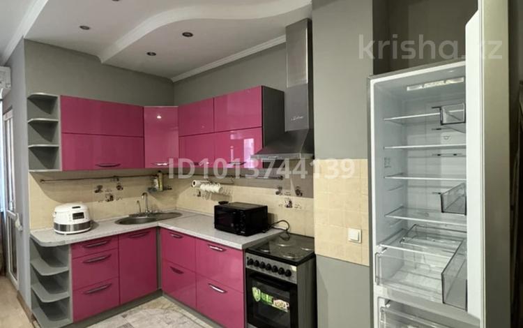2-комнатная квартира · 41 м² · 3/20 этаж, Брусиловского 163 за 250 000 ₸ в Алматы, Алмалинский р-н — фото 2