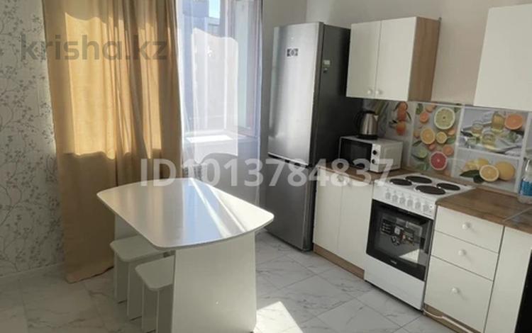 1-комнатная квартира · 38 м² · 7/9 этаж, Микрорайон Аэропорт 2, Уральская 45А за 150 000 ₸ в Костанае — фото 2