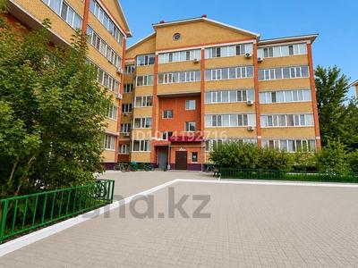 2-бөлмелі пәтер · 60 м² · 5/5 қабат, Алтын орда ш/а., Санкибай Батыра 38В, бағасы: 22.4 млн ₸ в Актобе, мкр. Алтын орда