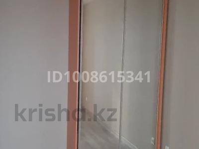 1 бөлме · 15 м² · 3 қабат, Сатпаева 15/2, бағасы: 150 000 ₸ в Усть-Каменогорске
