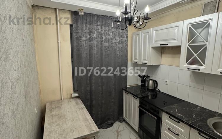 3-комнатная квартира · 60 м² · 1/5 этаж, А1 18 за 150 000 ₸ в Сарани — фото 2
