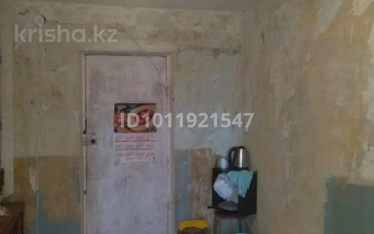 1-бөлмелі пәтер · 13 м² · 2/5 қабат, ул. Гагарина 36/4, бағасы: 2.3 млн ₸ в Уральске, мкр Школьник — фото 2