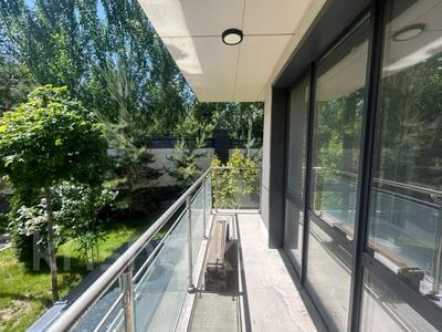 7-бөлмелі пәтер · 273.4 м² · 1/3 қабат, Жамакаева, бағасы: 255 млн ₸ в Алматы, Медеуский р-н
