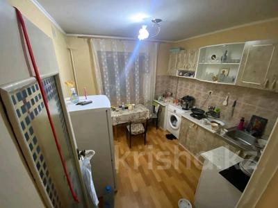 2-комнатная квартира · 50 м² · 5/5 этаж, Кизатова за 15 млн 〒 в Петропавловске
