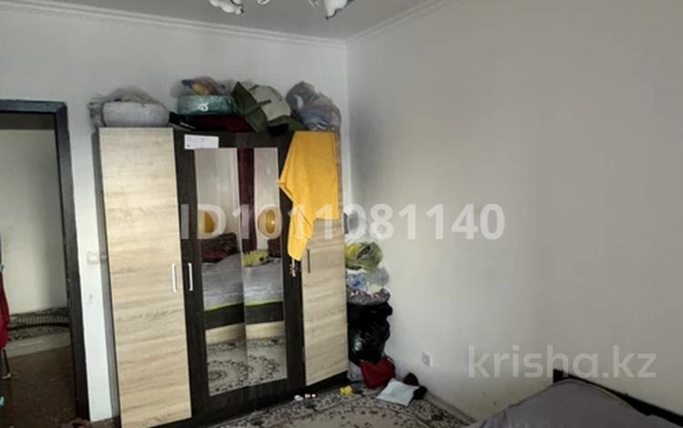 2-комнатная квартира · 65 м² · 4/6 этаж, мкр Кокжиек 37 за 200 000 ₸ в Алматы, Жетысуский р-н — фото 2
