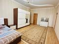 2-комнатная квартира · 120 м² · 5/6 этаж, Сатпаева 39 за 250 000 ₸ в Атырау — фото 13
