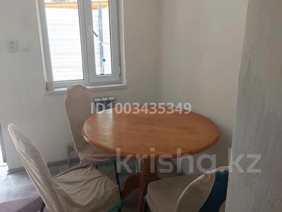 Бөлмелер в Алматы: 2 бөлме · 30 м², мкр Айгерим-2 12 — Ынтымак, бағасы: 80 000 〒 2 бөлме · 30 м², мкр Айгерим-2 12 — Ынтымак, бағасы: 80 000 〒 в Алматы, Алатауский р-н