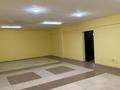 Еркін, кеңселер, дүкендер мен бутиктер, қоймалар, қоғамдық тамақтану орны, сұлулық салондары, монша, қонақ үй және демалыс орындары, фитнес және спорт, медорталықтар мен дәріханалар, білім орталықтары, ойын-сауық, конференц-залдар, кабинеттер және жұмыс орындары, студиялар · 330.9 м², бағасы: 992 700 ₸ в Астане, р-н Байконур — фото 5