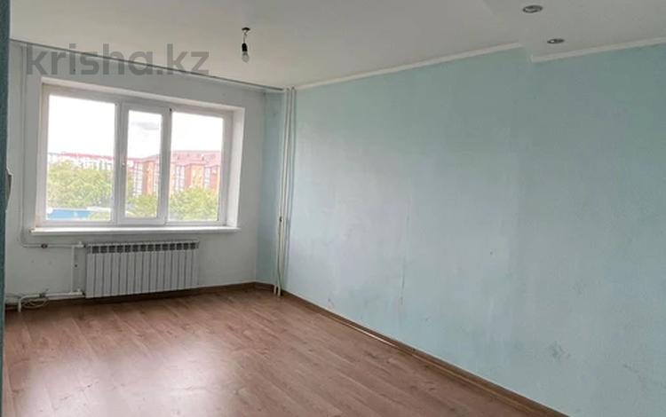 3-комнатная квартира · 65 м² · 6/9 этаж, мкр 4 за 19.5 млн ₸ в Уральске — фото 10