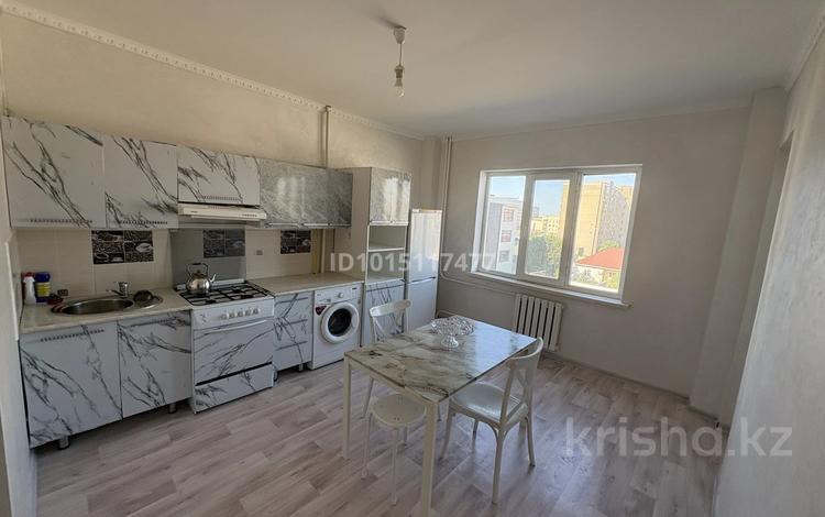 2-комнатная квартира · 61 м², мкр Нурсая, Болашак 50 за 22 млн ₸ в Атырау — фото 2