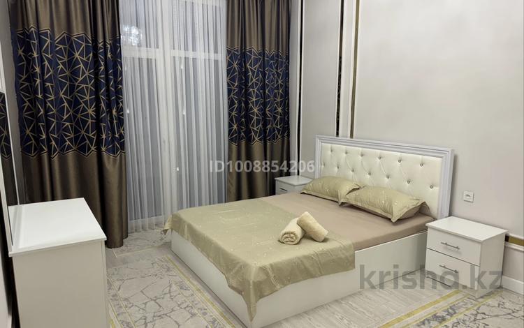 2-комнатная квартира · 105 м² · 9/9 этаж, мкр Шымсити, Байдибек би 115/10 за 15 000 〒 в Шымкенте, Абайский р-н — фото 2