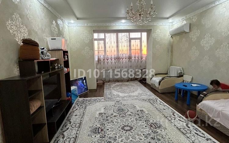 3-комнатная квартира · 120 м² · 5/8 этаж, мкр. Алтын орда, Мкр. Алтын орда Молдагулова 50 а — Капитал Плазаның арты, бұрынғы тазалықтын қасында Гипермаркет Дина жақын, обл., ГАИ жақын., Тайқазан за 300 000 ₸ в Актобе — фото 2