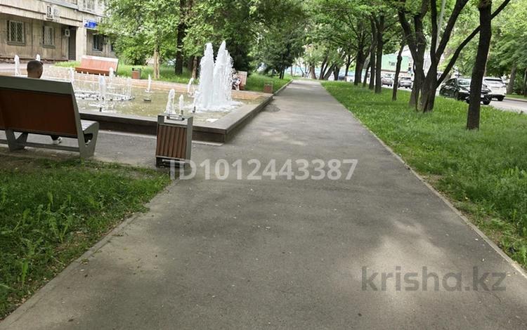3-комнатная квартира · 92 м² · 1/5 этаж, Зенкова 92 — ЗЕНКОВА ШЕВЧЕНКО ДЖАМБУЛА за 100 млн ₸ в Алматы, Медеуский р-н — фото 3